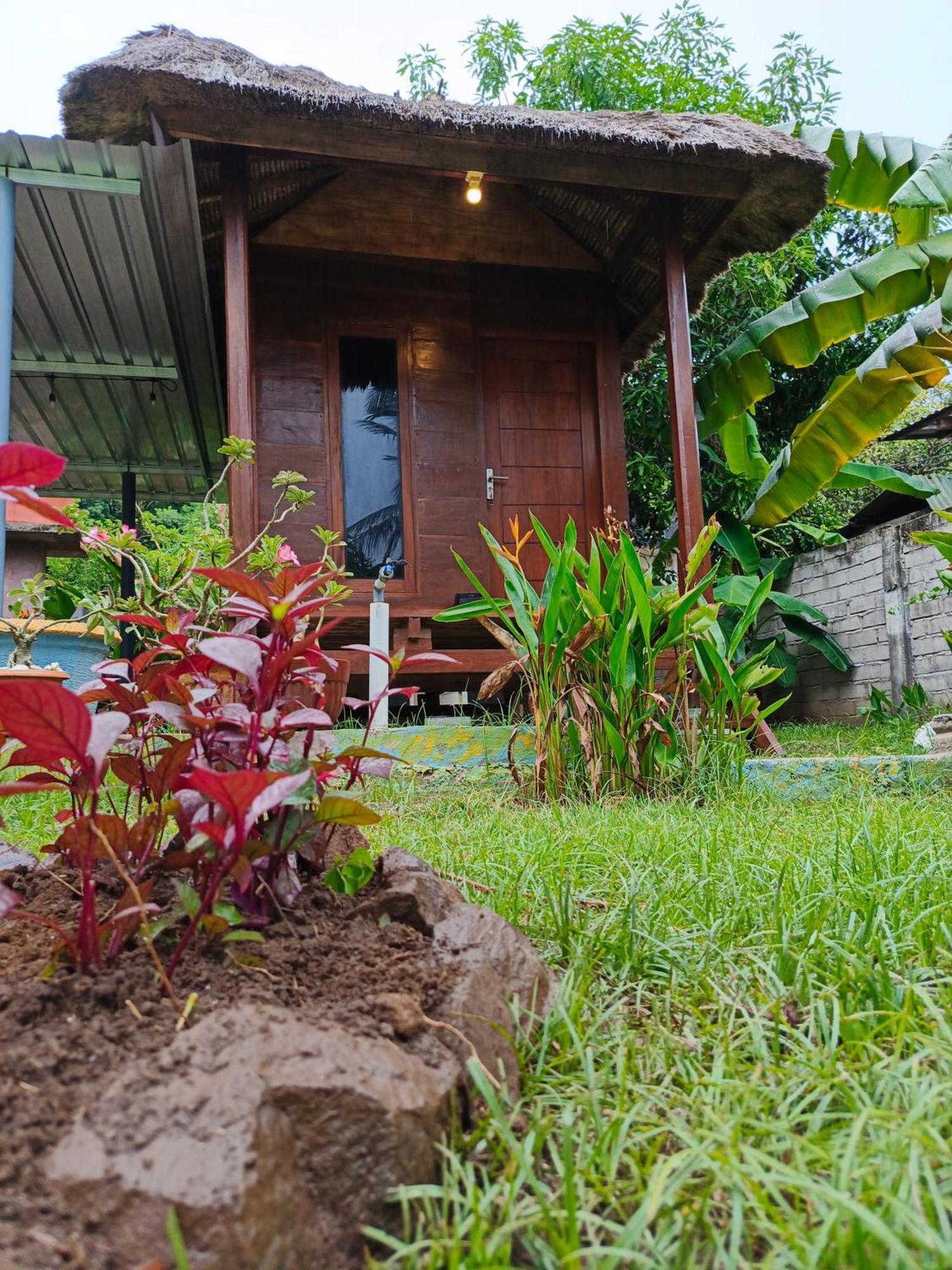 Yellow Coco Gili Gede Exterior photo