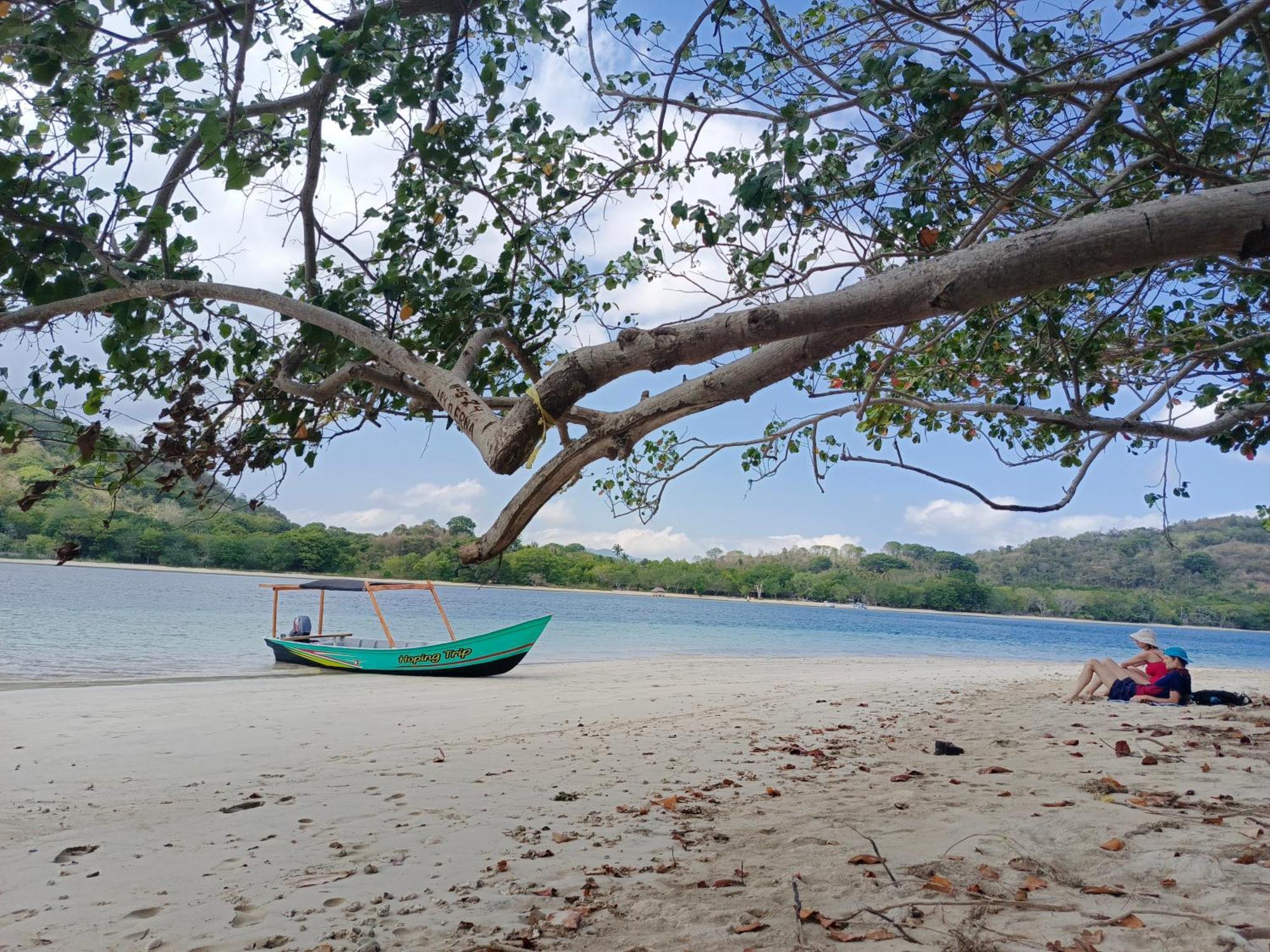 Yellow Coco Gili Gede Exterior photo